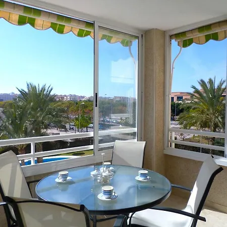 Apartment Oasis Pool